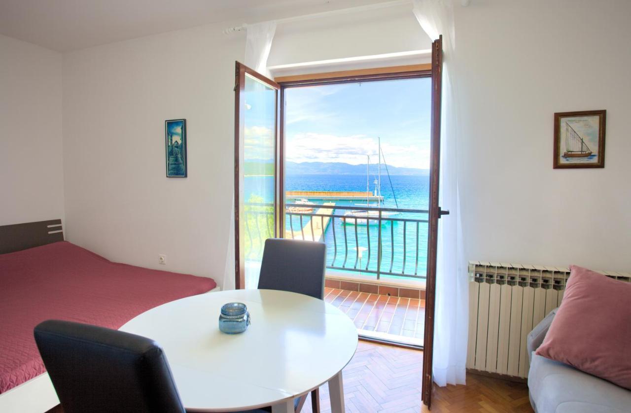 Apartments Dundo Njivice Ngoại thất bức ảnh