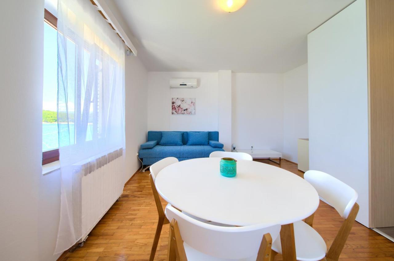 Apartments Dundo Njivice Ngoại thất bức ảnh