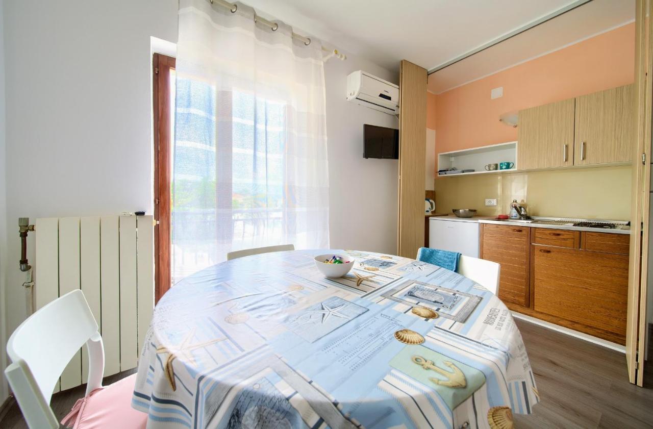 Apartments Dundo Njivice Ngoại thất bức ảnh