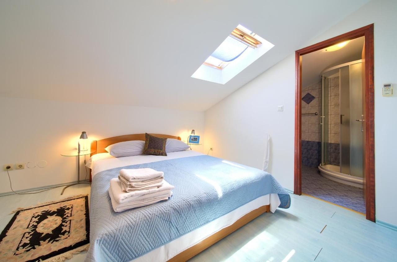 Apartments Dundo Njivice Ngoại thất bức ảnh