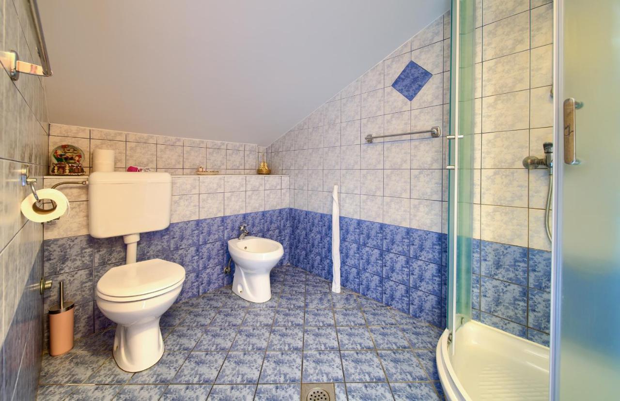 Apartments Dundo Njivice Ngoại thất bức ảnh