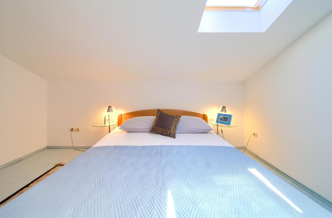 Apartments Dundo Njivice Ngoại thất bức ảnh
